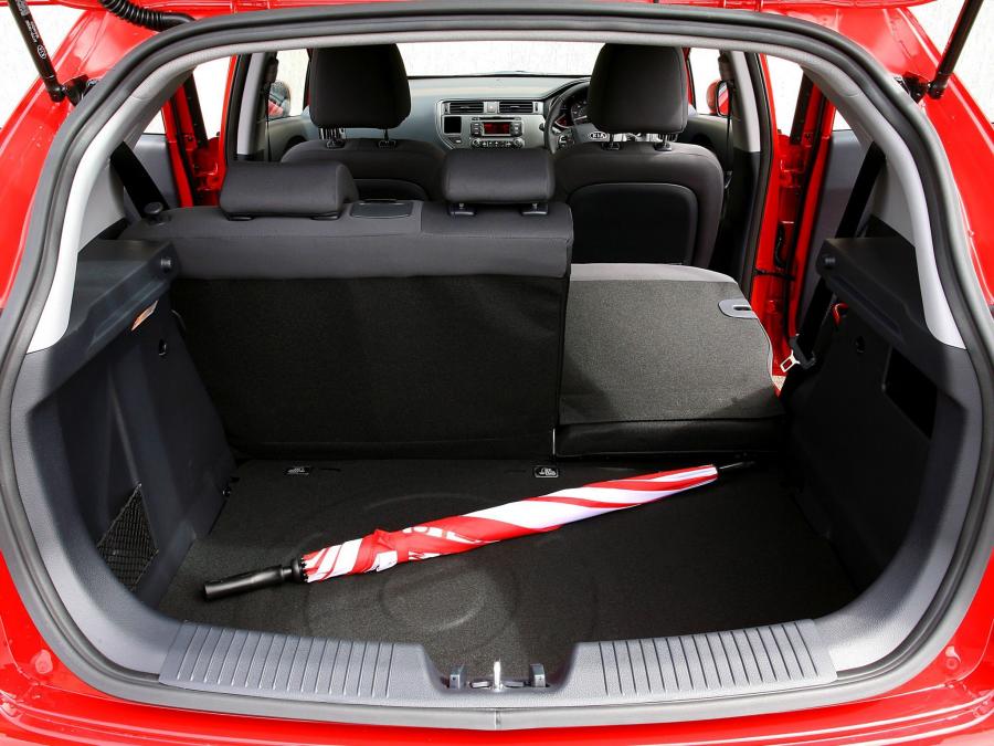  Kia Rio 5-Door 2011 года  (UK) (фото 3 из 30)